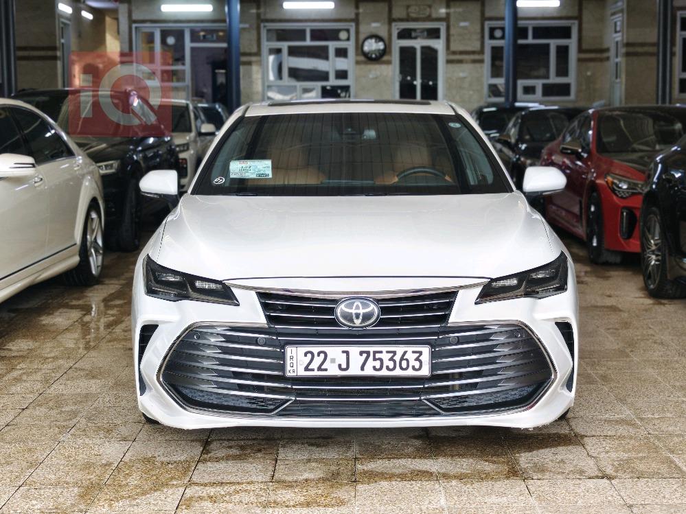 تويوتا أفالون